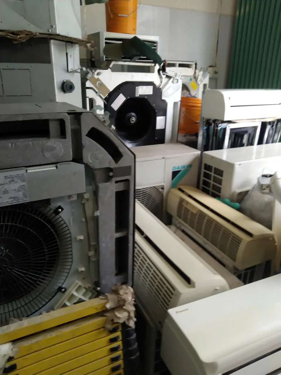 Thanh lý máy lạnh 2HP